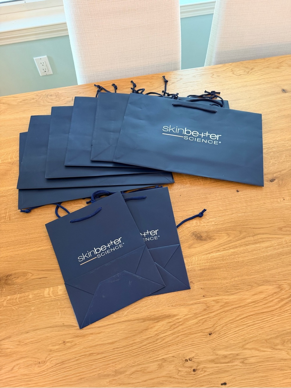 Skinbetter Science Gift Bag Set x 6 large and 2 medium